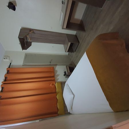 Hotel Midi-Zuid Saint-Gilles Luaran gambar