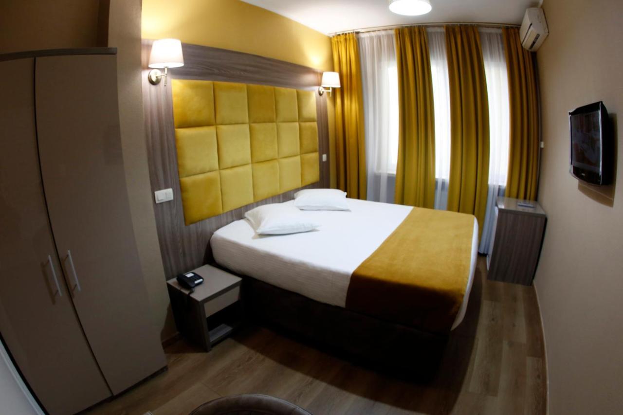 Hotel Midi-Zuid Saint-Gilles Luaran gambar