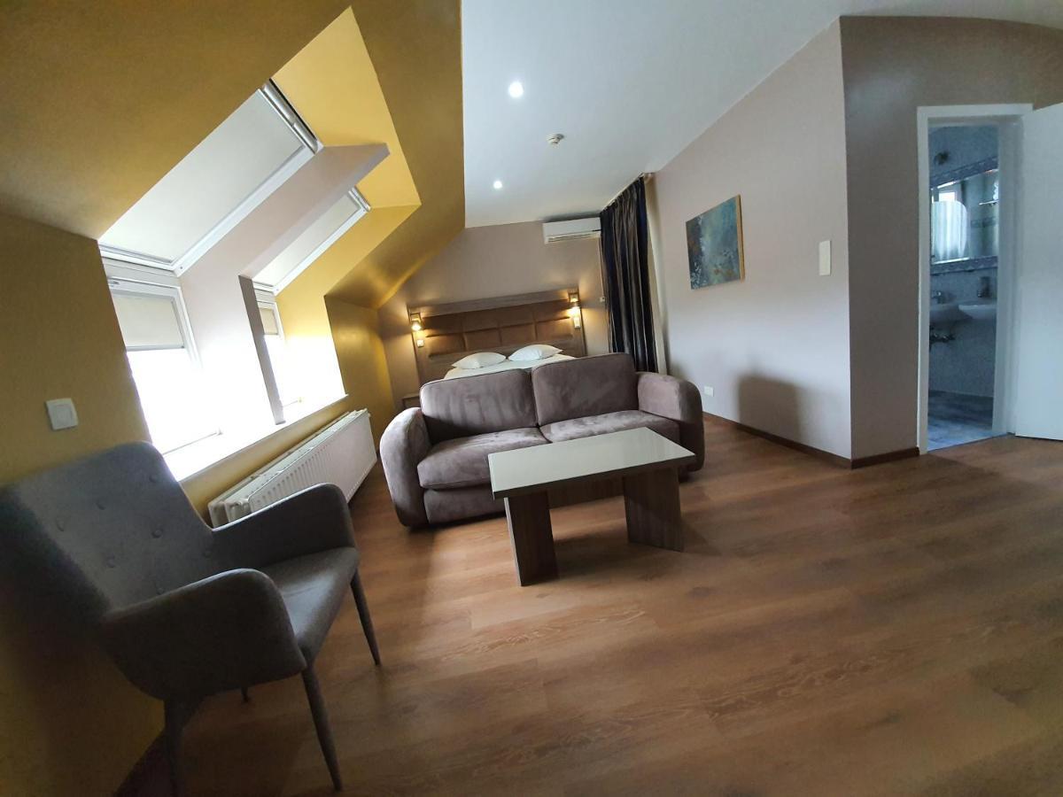 Hotel Midi-Zuid Saint-Gilles Luaran gambar