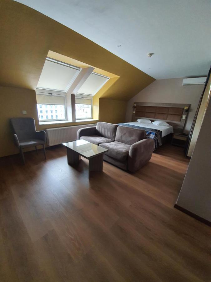 Hotel Midi-Zuid Saint-Gilles Luaran gambar