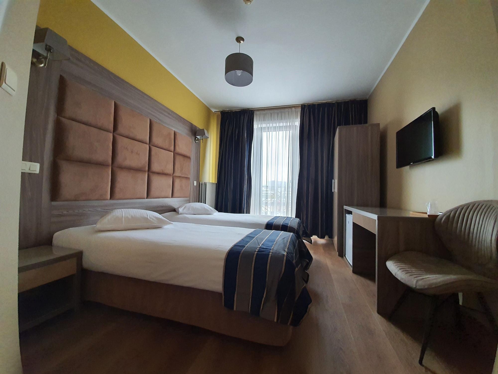 Hotel Midi-Zuid Saint-Gilles Luaran gambar