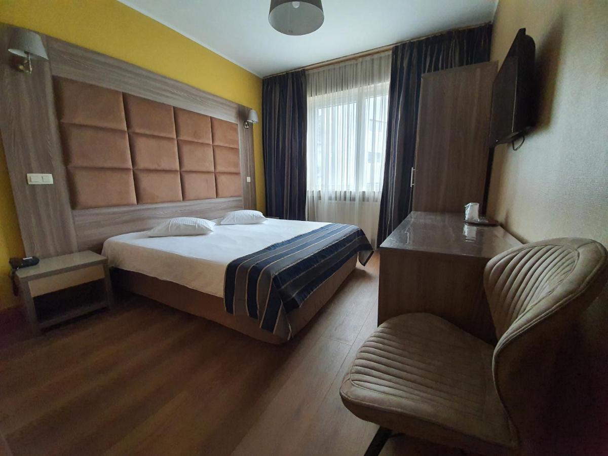 Hotel Midi-Zuid Saint-Gilles Luaran gambar